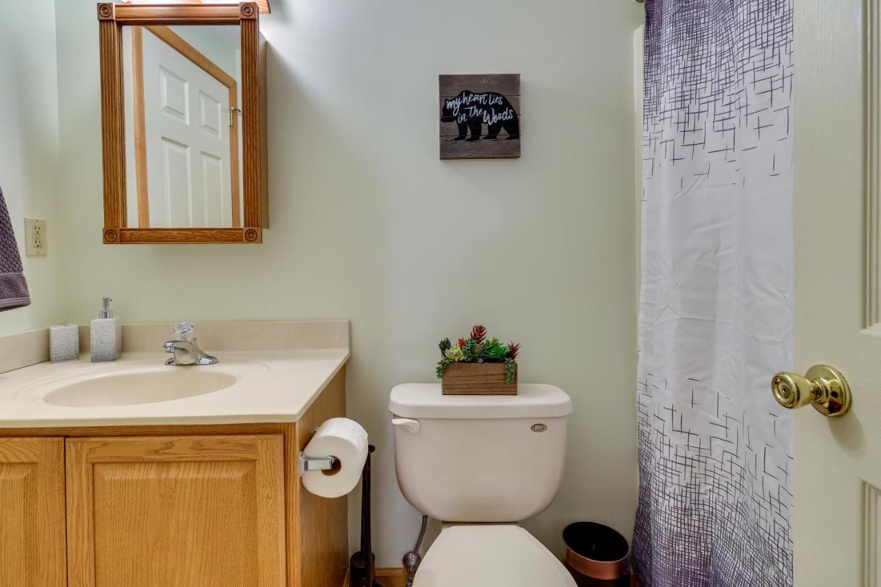 Cozy Big Bass Lake Home With Hot Tub And Game Room! Gouldsboro Esterno foto